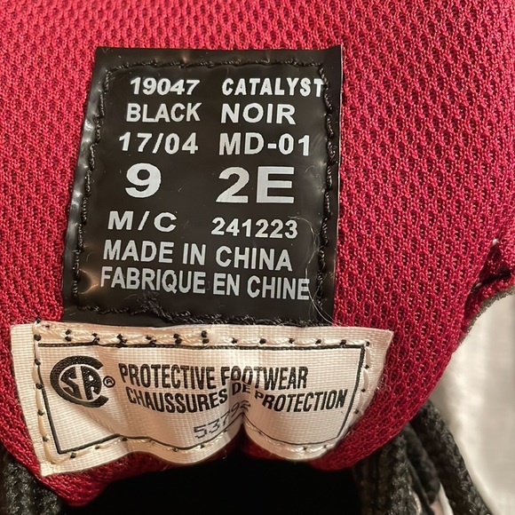 Steel toed workers shoe. - Picture 4 of 5